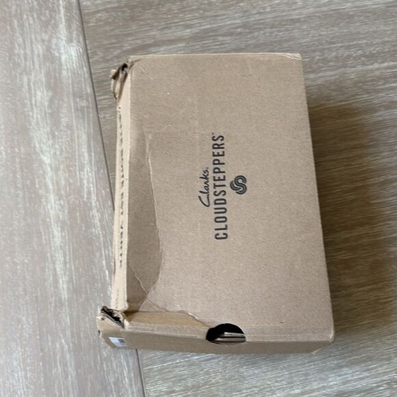 Clark’s Arla Shore navy sandal NWT in box - Picture 5 of 11